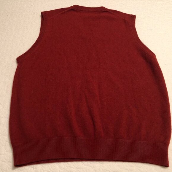 LL BEAN Vest Mens Size L Sweater 100% Pure Lambswool V-Neck Sleeveless Color Red - Picture 9 of 9